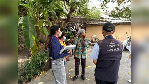 敲敲家門打開心門  臺中市全面訪查11萬名獨居長輩