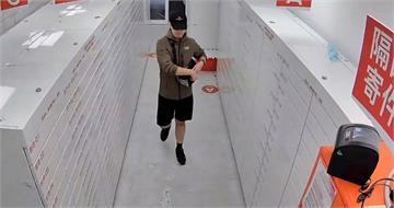 張文金流單純全靠母資助！每季3萬再不定期匯款　單筆最高45萬