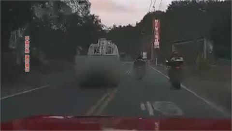 貨車逆向超車！　重機騎士報警駕駛竟是通緝犯
