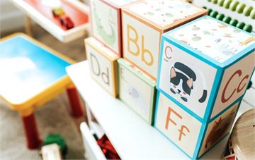 Cheap看幼兒園學費表跪了！2胎一年要60萬　嘆：難怪不敢生