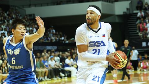 籃球／羅伯森展現NBA防守大鎖強度！台灣藍第三節僅拿2分吞下首敗