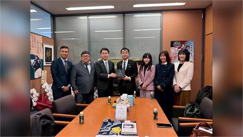 快新聞/陳冠廷率隊、黃捷隨行!民進黨青年局首訪日本 盼建立制度化交流