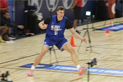 NBA(影)／藍魔鬼超狂大一體測數據出爐　獨行俠預計不會交易狀元籤、準備搶旗