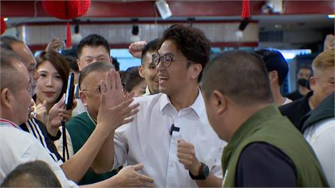 尬場！美業餐會沈伯洋「洋流發威」　蔣萬安打「夫人牌」迎戰