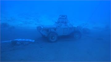 約旦另類海底博物館 坦克車、直升機運海底