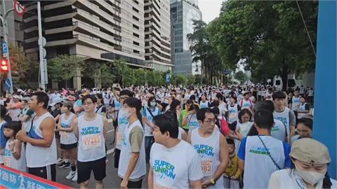 台中市路跑活動開跑　近2萬名跑者報名參加