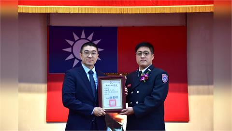 兒虐、行賄案雙重重擊　汪潔民：謝國樑苦心打造親子人設瓦解
