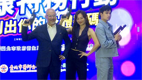 北市府宣導癌症篩檢　邀趙小僑.劉亮佐一家三口代言