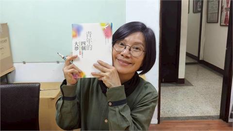 媽祖坐下來看戲的那一刻 紙風車368藝術工程20週年「椅子會」溫暖啟動