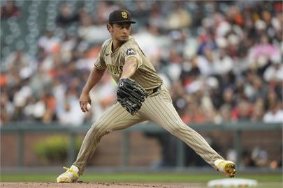 MLB(影)／混血王子達比修依舊神勇！帶領教士擊敗巨人只落後道奇1場勝差
