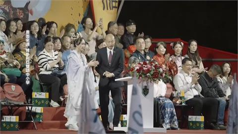 鄭麗文稱寫中文、吃中菜是「中國人」　媒體人酸：吃壽司變日本人？