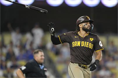 MLB（影）／單場狂炸6轟隊史季後賽新高！教士大勝道奇扳成1勝1敗