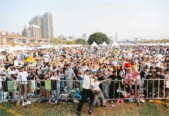 高灘處打造城市級音樂盛典　新北春紛節64萬人刷新紀錄