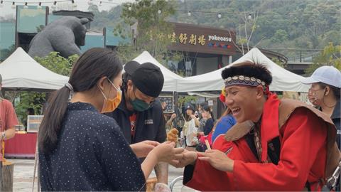 阿里山原住民美食節　品嘗獨特鄒族烤山豬肉