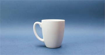 獨旅住飯店怎自保？　她曝3安全習慣：馬克杯也能當警報器