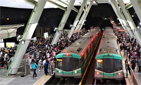 不堪電費、物價飆升　高雄捷運電子票證「85折優惠」下月起取消