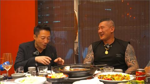 館長合體汪小菲線上破紀錄40萬人！「疑釣出傅崐萁抖狂4位數」點名柯文哲了