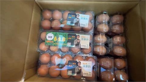 基隆民眾排人龍為領蛋　綠議員募5千顆蛋免費發