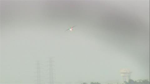 漢光預演驚魂記！　F-16V衝出跑道　機頭「碰一鼻子土」