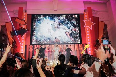 頂超生技創辦人年齡逼近50唱跳不輸明星藝人　窈窕身材全靠自家產品