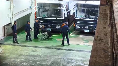 快新聞／首位！沈慶京今凌晨才被推進看守所　律師團火速提起抗告