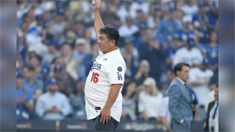 MLB(影)／大谷翔平的大大大大大大前輩！道奇日本名將野茂英雄開球山本由伸蹲捕