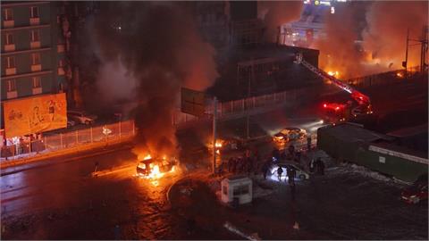 蒙古驚傳「油罐車爆炸」　烈火吞噬街道釀6死14傷