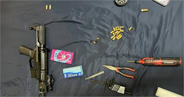 槍毒不離身！通緝犯攜女友躲南投山區　警攻堅逮人扣衝鋒槍