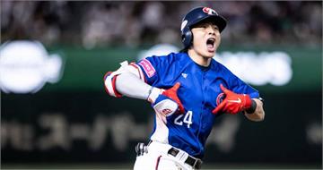 WBC美國隊胸前比框！他喊「有看台灣隊長喔」　球迷無奈：不是陳傑憲發明的