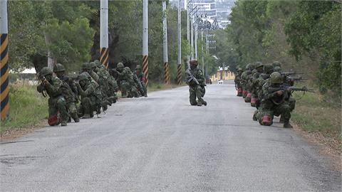 國軍「罰站新規」上路掀熱議！　一天不得超過２小時、軍艦航行中不得執行