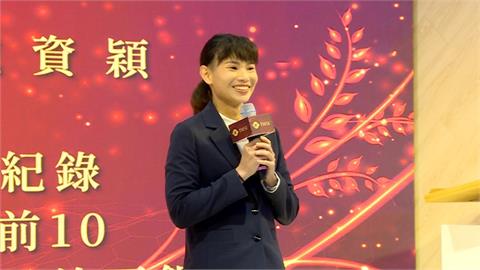 金蛇年封關！證交所首辦五穀豐登記者會　戴資穎盼馬年開紅盤「打出好球」