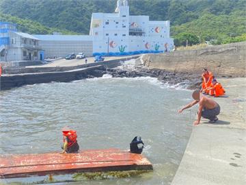 大里漁民進港「1理由」舢舨翻落海　海巡2步驟成功救援