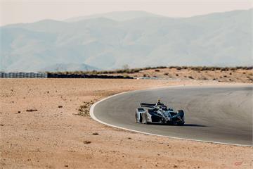開啟 Formula E 新篇章：保時捷 GEN4 賽車推動性能革命
