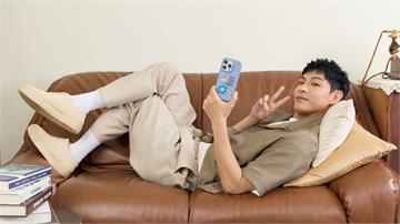 連晨翔、劉品言年底迎愛的結晶！ 他喜曬寶寶「比YA」超音波暖翻粉絲