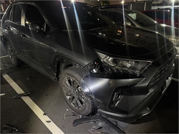 高雄車停戶外停車場　鈑金遭狗啃咬毀損管理員報案