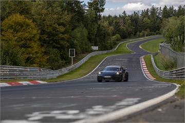 首部混合動力　Porsche 911成功完成測試