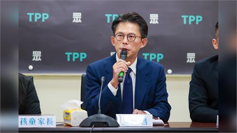 快新聞/攜機密資料「消失42秒」惹議 黃國昌未致歉反嗆:昨天不是告過了嗎?