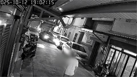違停拒盤查行為詭異！嫌犯加速鑽巷撞上民宅與轎車後逃逸