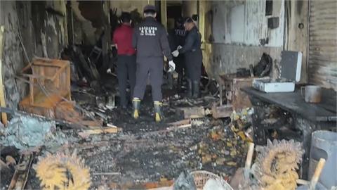 台南學甲侯府天鳳宮大火　全台唯一「哥吉拉神像」被燒毀！