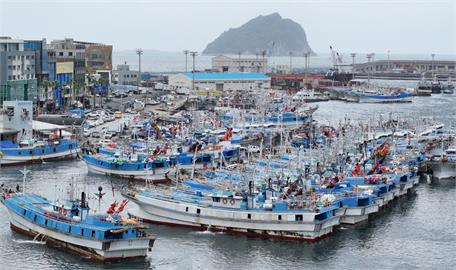 快新聞／南韓濟州島海域沉船事故！　12船員失蹤、2人身亡