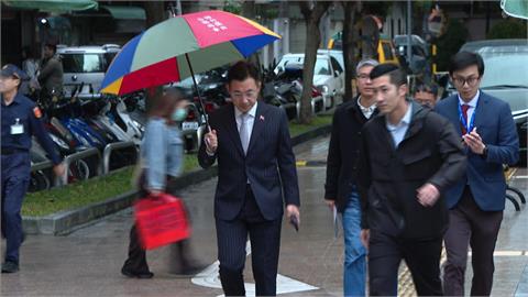 公器私用！　江啟臣座車淪辦公室主任私人小黃