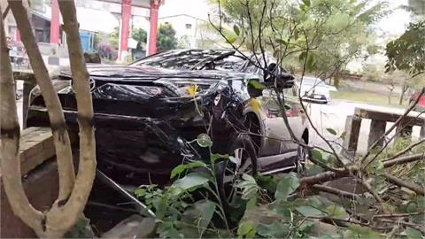 彰化百年佛門古廟圍牆遭衝撞　7旬駕駛稱：暈眩不適