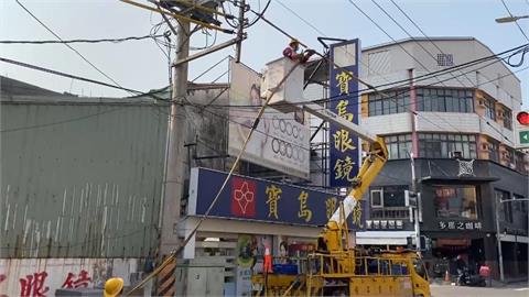 高雄林園下鳥屎雨　電線塗驅鳥劑　疑釀大量燕子摔落死傷