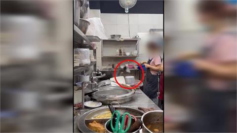 嚇！宜蘭小吃店尖峰時段「水餃整盤倒」　竟撈出塑膠袋