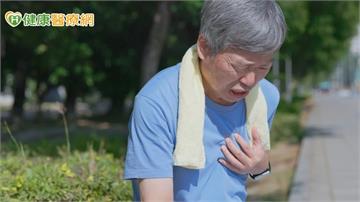胸悶別以為忍忍就好！60歲男一查「3條心臟血管」幾乎全塞住