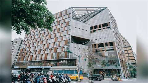 北市南門市場驚見SOS　稅捐處女員工加班受困