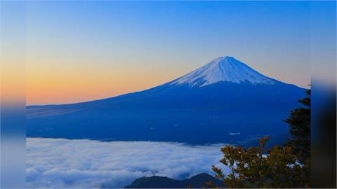 富士山攻頂驚魂！　台籍女山友抵山頂「失去意識」送醫