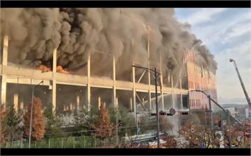 南韓物流中心大火狂燒10小時!千萬件庫存付之一炬 坍塌現場曝光