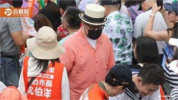 蔡康永現身沈伯洋造勢場合！中國車廠連夜切割下架廣告