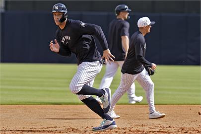 MLB(影)／「法官」春訓初登場就敲2分打點安打！賽後透露：還需要更多打數